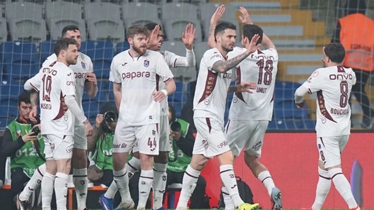 Fırtına Başakşehir’i Yuttu! Trabzonspor’dan 4-2’lik Dev Galibiyet